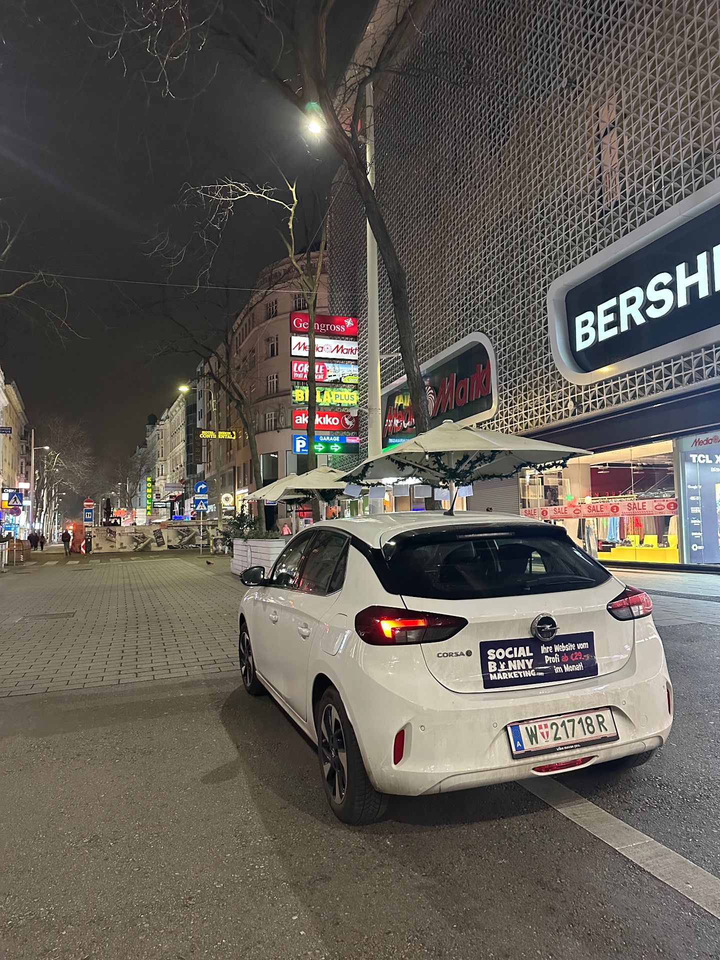 SocialBunnyMarketing Team in Wien